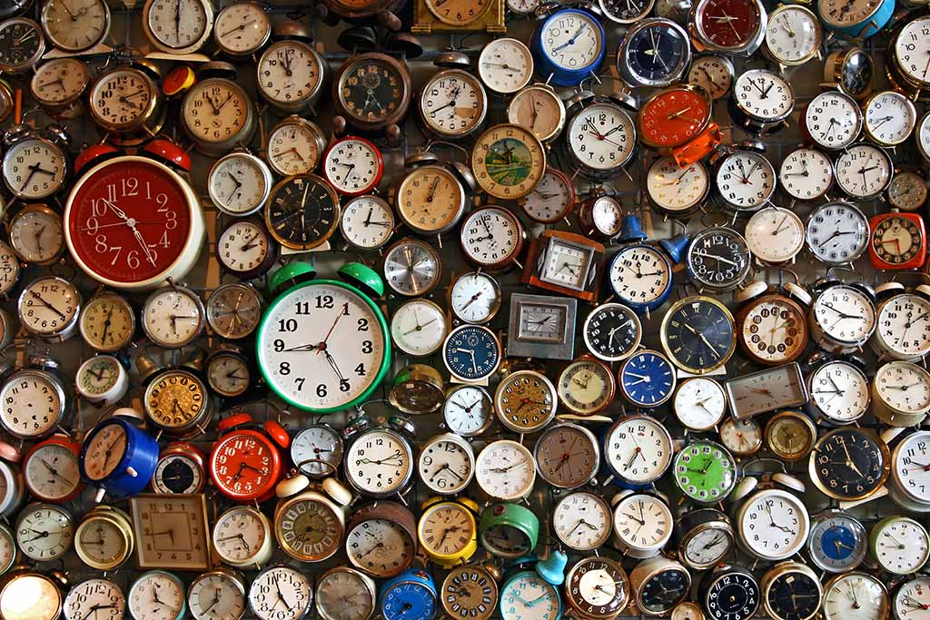 old-analogue-clocks